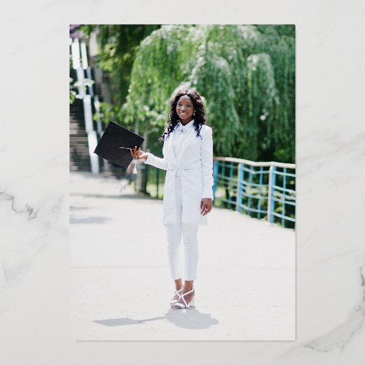 Aankondiging van afstuderen aan cosmetologieschool