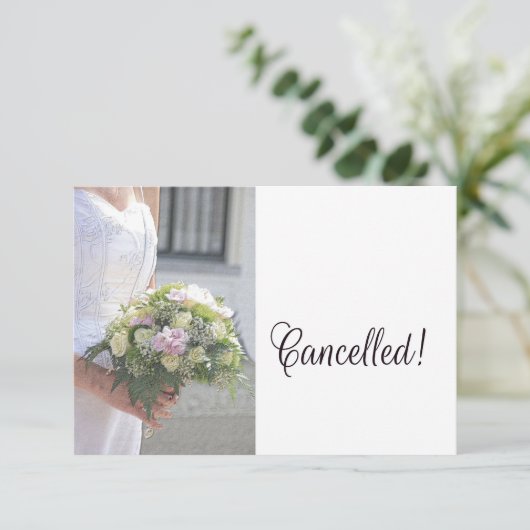 Aankondiging van annulering van weddenschappen (Staand voorkant)