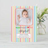 Aankondiging van de aanname van foto's gekozen en  (Staand voorkant)