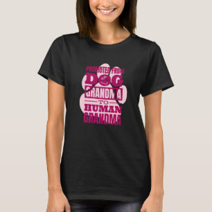 Aankondiging van de baby van Dog Grandma tot Hum T-shirt