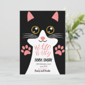 Aankondiging van de komst van een schattige kitten (Staand voorkant)