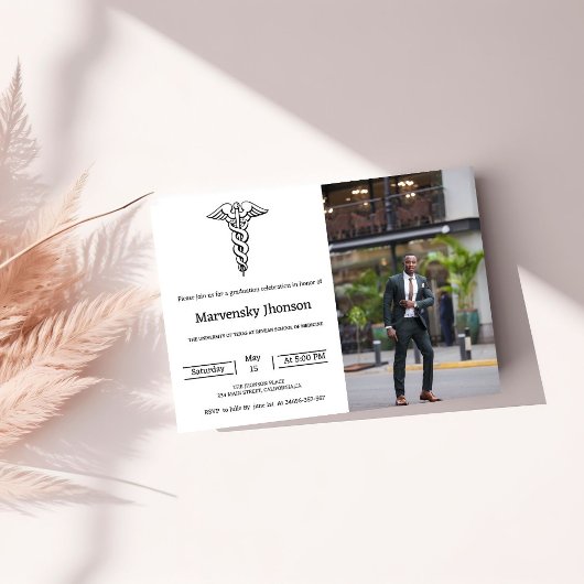 Aankondiging van de moderne fotoschool voor afstud