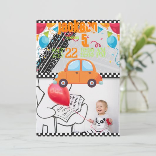 Aankondiging van de verjaardag met auto's en spore (Staand voorkant)