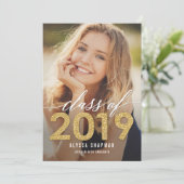 Aankondiging van een Afstuderen voor het mousseren (Staand voorkant)