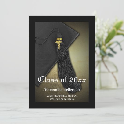 Aankondiging van een Afstuderen voor verpleegkunde (Staand voorkant)