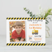 Aankondiging van een "Birthday Dump Truck"-project (Staand voorkant)