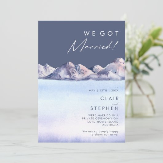 Aankondiging van een winterberg-avondtrouwpartij o (Staand voorkant)