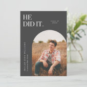 Aankondiging van eindexamen met houtskoolkleurige  (Staand voorkant)