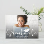 Aankondiging van foto's op middelbaar Afstuderen (Staand voorkant)