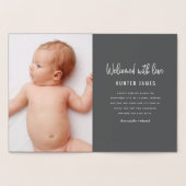 Aankondiging van geboorte baby's met een moderne h (Binnen)