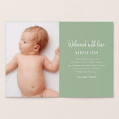 Aankondiging van geboorte door een meisje met een  (Binnen)