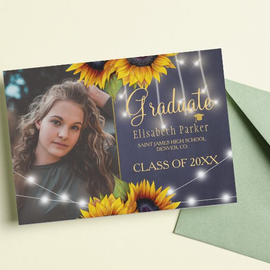 Aankondiging van goudzonnebloemen afstuderen