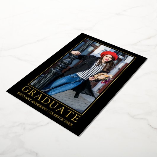 Aankondiging van het Afstuderen Modern Black Gold  (Gedraaid)