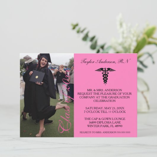 Aankondiging van het Afstuderen Pink Medical RN Sc (Staand voorkant)