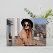 Aankondiging van het Afstuderen van Elegant Afstud (Staand Voorkant)