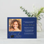 Aankondiging van het Afstuderen van Elegant Blue G (Staand voorkant)