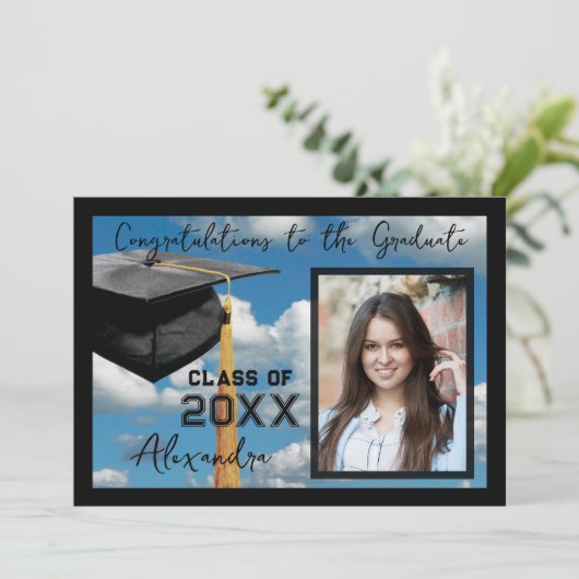 Aankondiging van het Afstuderen van het "Soaring B (Staand voorkant)