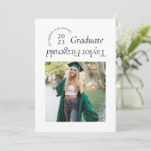 Aankondiging van het moderne, minimale Trendy-Afst (Staand voorkant)