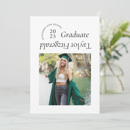 Aankondiging van het moderne, minimale Trendy-Afst (Staand voorkant)