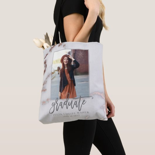 Aankondiging van MARBLE AND ROOS GOLD AFSTUDEREN Tote Bag (Dichtbij)