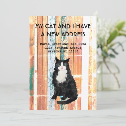 Aankondiging van mijn verhuizing met mijn kat (Staand voorkant)