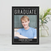 Aankondiging van modern Afstudeerder Afstuderen (Staand voorkant)