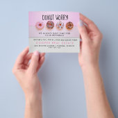 aankondiging van onroerend goed donut verwijzingen flyer (Hand)