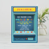 Aankondiging van startwedstrijd op niveau-up (Staand voorkant)