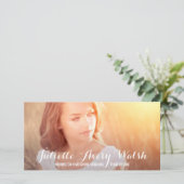 Aankondiging van Sweet Simplicity afstuderen (Staand voorkant)