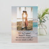 Aankondiging van trouwplannen bij de oceaan (Staand voorkant)