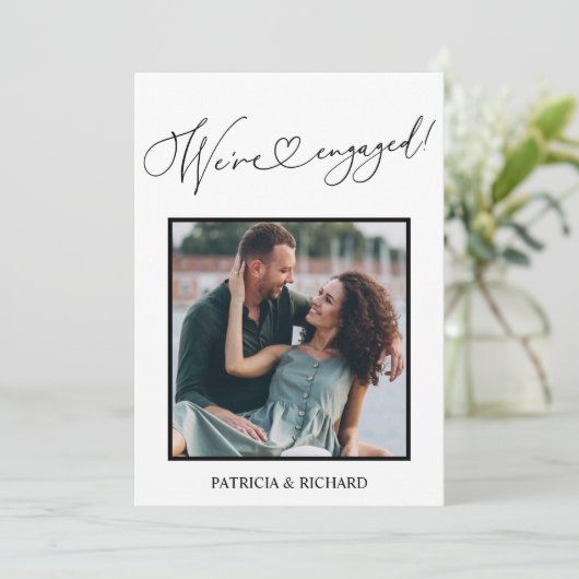 Aankondiging van verloving en sla de datum-foto op (Staand voorkant)