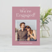 Aankondiging van verloving en sla de datum-foto op (Staand voorkant)