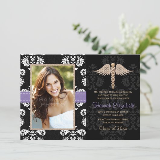 Aankondigingen betreffende de verpleegkundige ople (Staand voorkant)