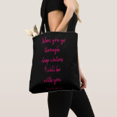 Aanmoedigend Bijbelvers Stijlvol Roze en Zwart Tote Bag (Dichtbij)