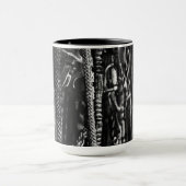 Aanpak van de mok van koffie op de muur (Midden)