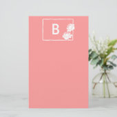 Aanpasbaar monogram met witte bloem briefpapier (Staand voorkant)