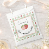 Aanpasbare Aardbei Gingham Eerste Verjaardag Bedankzakje (Geknipt)