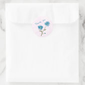 Aanpasbare blauwe bloemige bedank envelope ronde sticker (Tas)