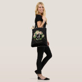 Aanpasbare Daisies Krans Monogram Elegant Zwart Tote Bag (Op model)