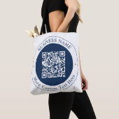 Aanpasbare QR-code & tekst | donker marineblauw Tote Bag (Dichtbij)