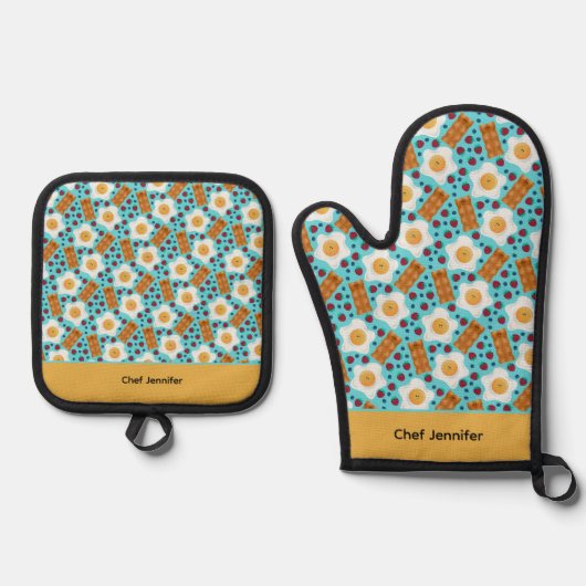 Aanpasbare Whimsical Ei en Bacon Ovenwant & Pannenlap Set (Voorkant)