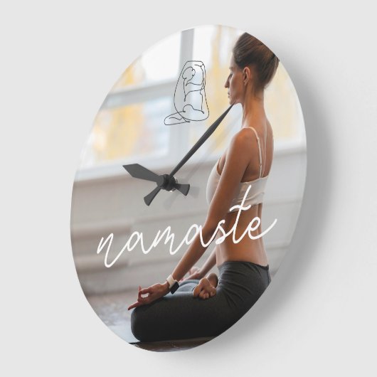 Aanpassen Foto moderne Yoga Namaste Script Clock Grote Klok (Hoek)