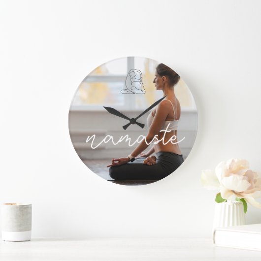 Aanpassen Foto moderne Yoga Namaste Script Clock Grote Klok (Huis)