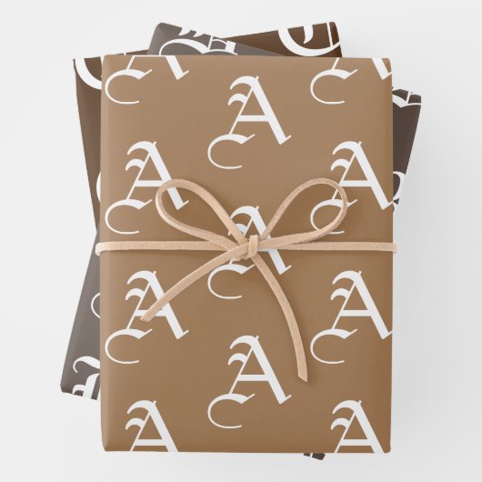 Aanpassen met Initiaal monogram Letter-bruine tint Inpakpapier Vel (In situ)