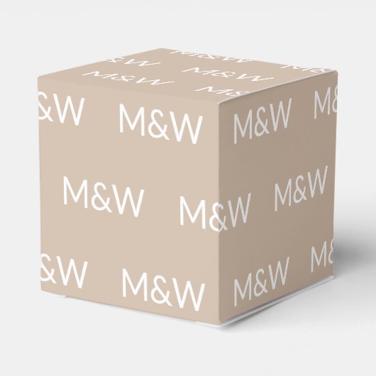 Aanpassen met Initiaal White monogram beige gift Bedankdoosjes (Achterkant)