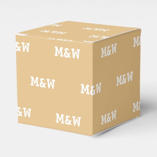 Aanpassen met Initiaal White monogram camel gift Bedankdoosjes (Voorkant Zijde)
