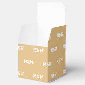 Aanpassen met Initiaal White monogram camel gift Bedankdoosjes (Geopend)