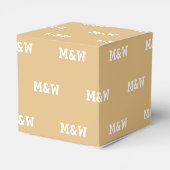 Aanpassen met Initiaal White monogram camel gift Bedankdoosjes (Achterkant)