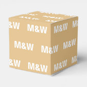 Aanpassen met Initiaal White monogram camel gift Bedankdoosjes (Achterkant)