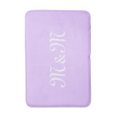 Aanpassen met Initiaal Witte-letternummerlavender Badmat (Voorkant Verticaal)
